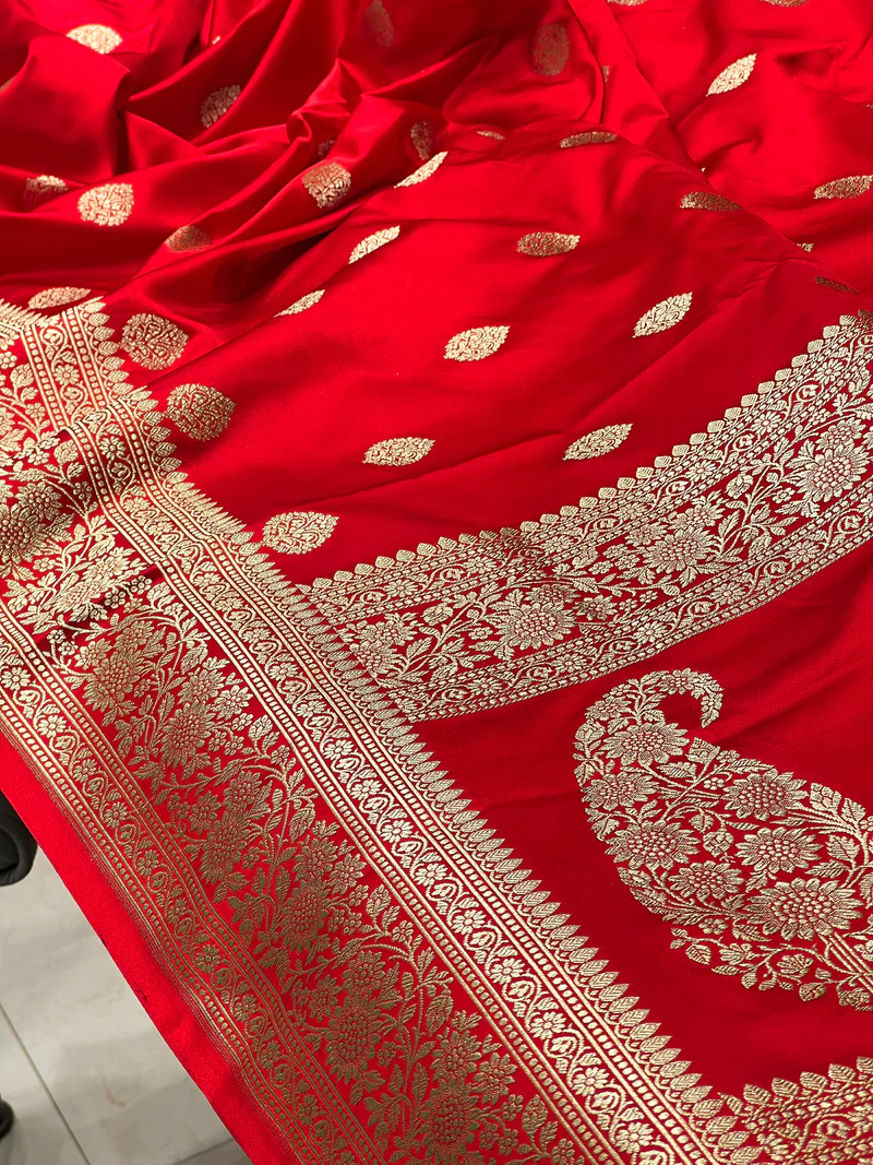 Traditional Red Banarasi Silk Butta Saree - Image 3